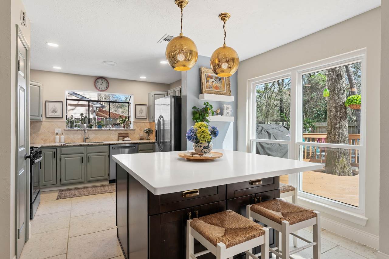 115 Pathfinders Circle - Photo 1