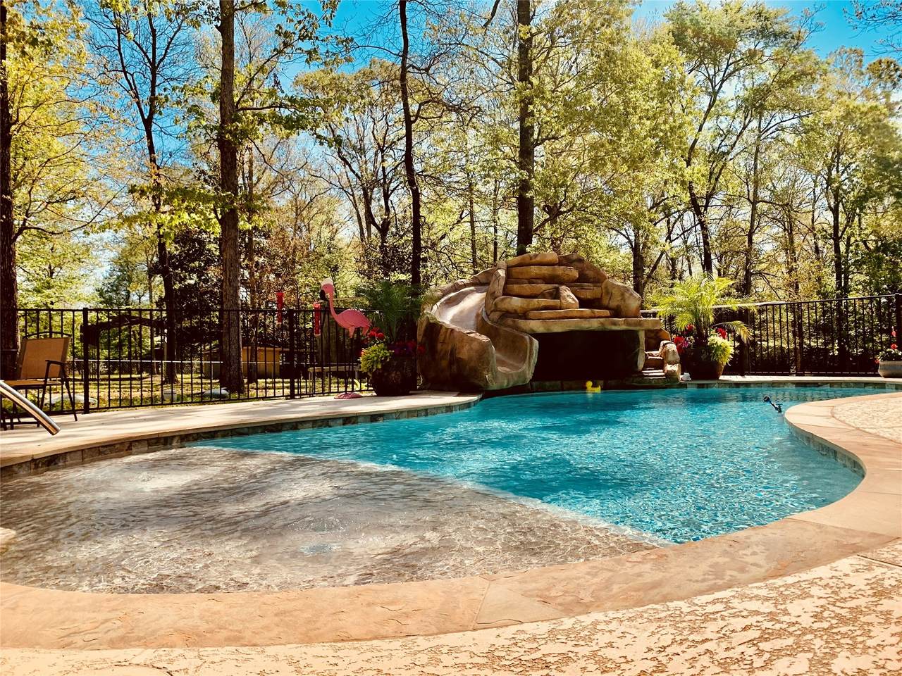 431 Ridgewood Drive - Photo 1