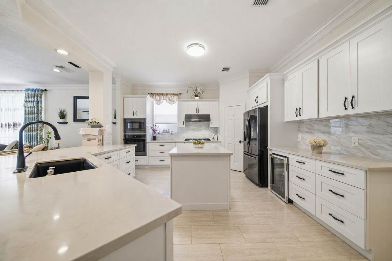 1606 Clearwater Creek Drive - Photo 1