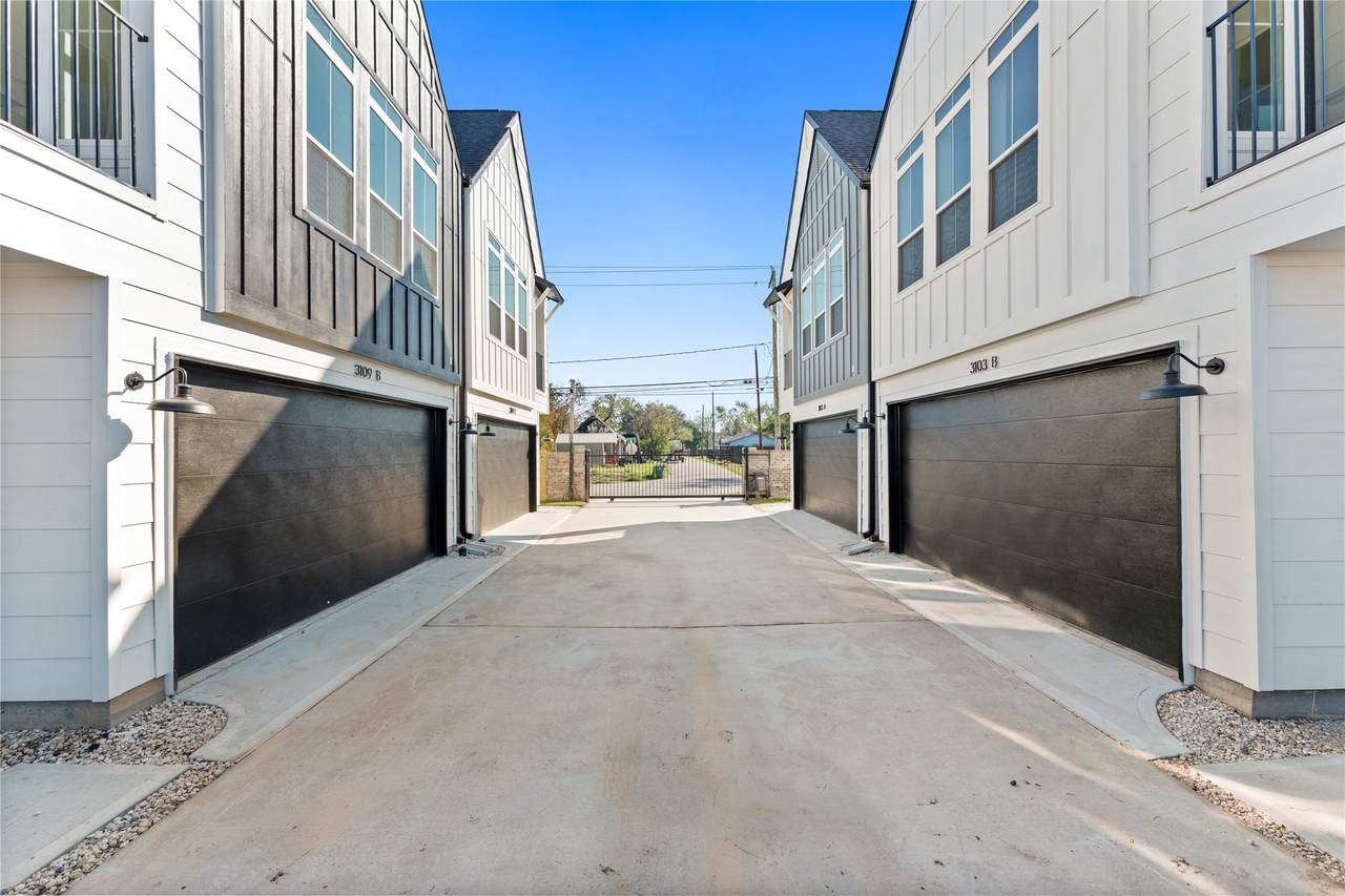 3107 Jensen Dr - Photo 1