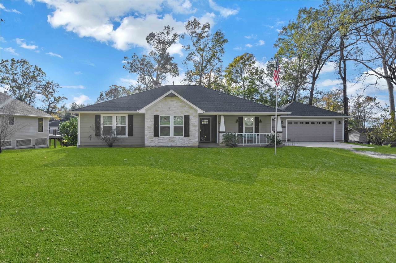 411 Resort Drive - Photo 1