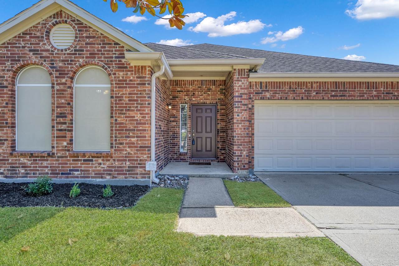 952 Crannog Way - Photo 1