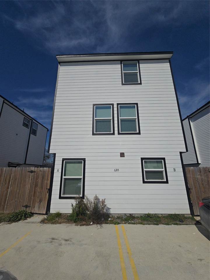 6315 Sandra Street - Photo 1