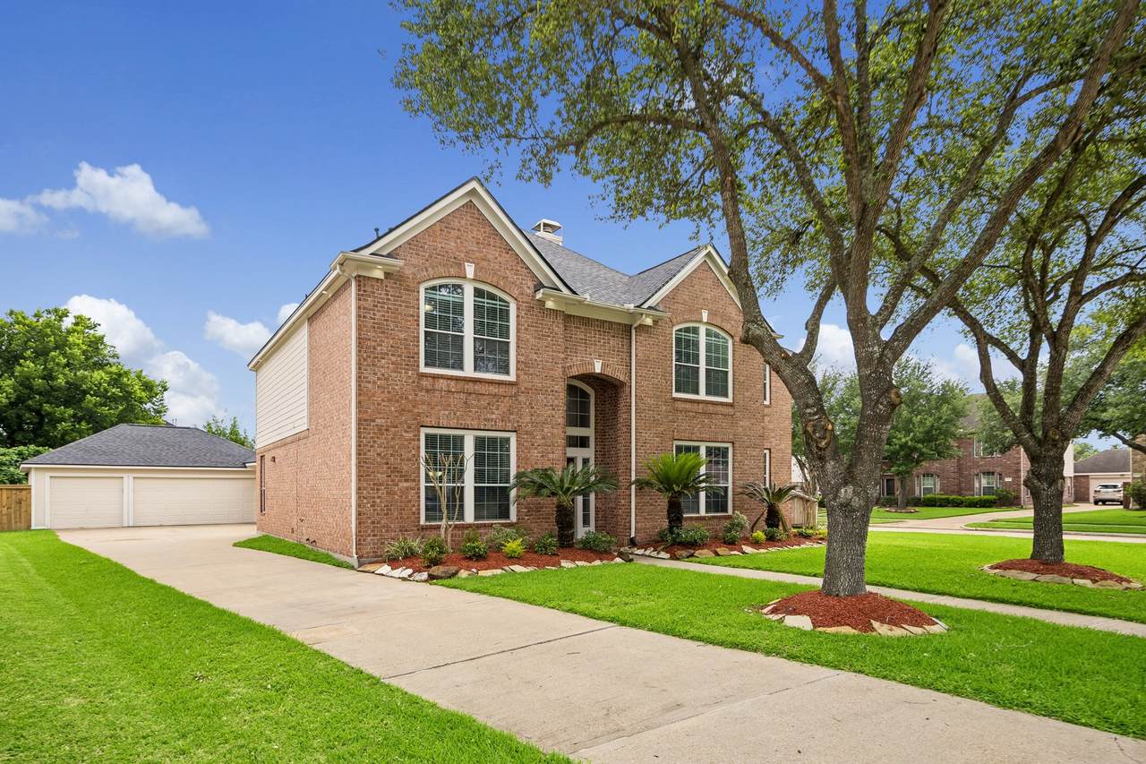 5002 Hearth Hollow Lane - Photo 1