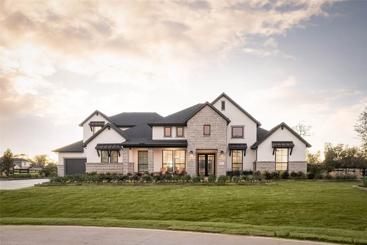 99 James Estates Drive - Photo 1