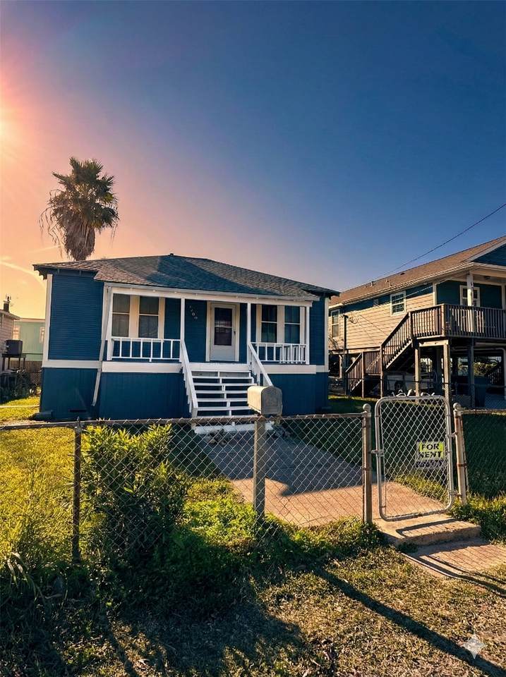 1709 Biovu Drive - Photo 1