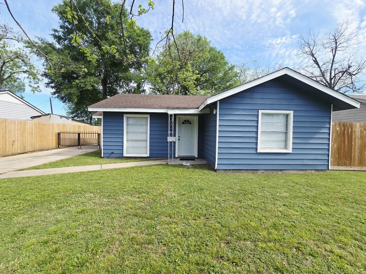 709 Befaye Road - Photo 1