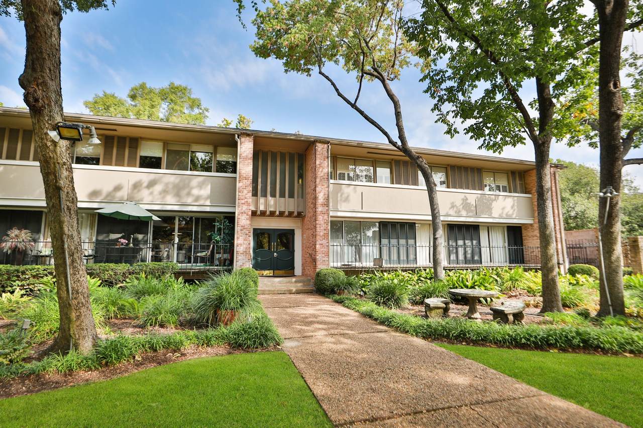666 Ripple Creek Drive - Photo 1