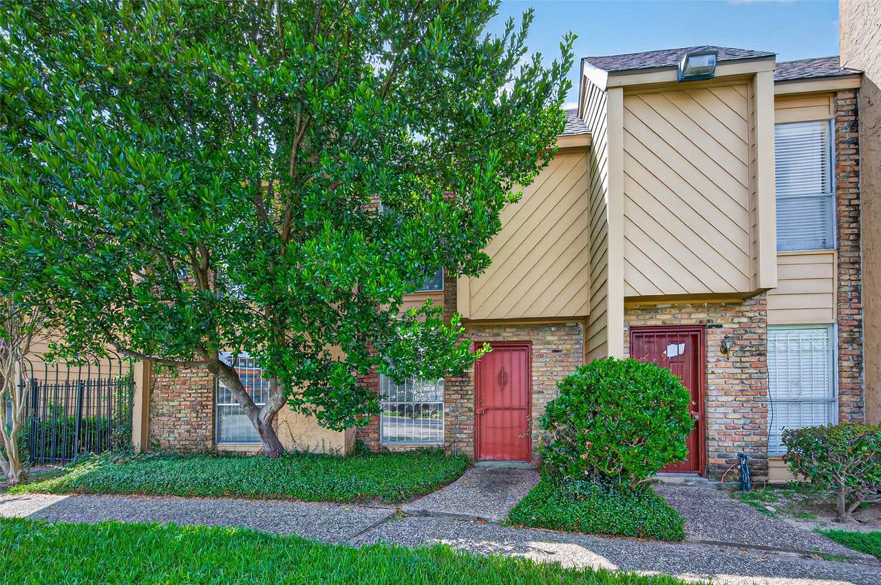 3303 Greenridge Drive - Photo 1
