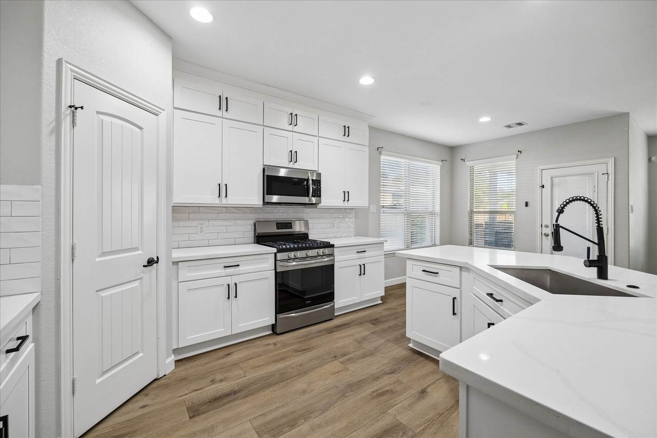 12822 Bedell Bridge Lane - Photo 1