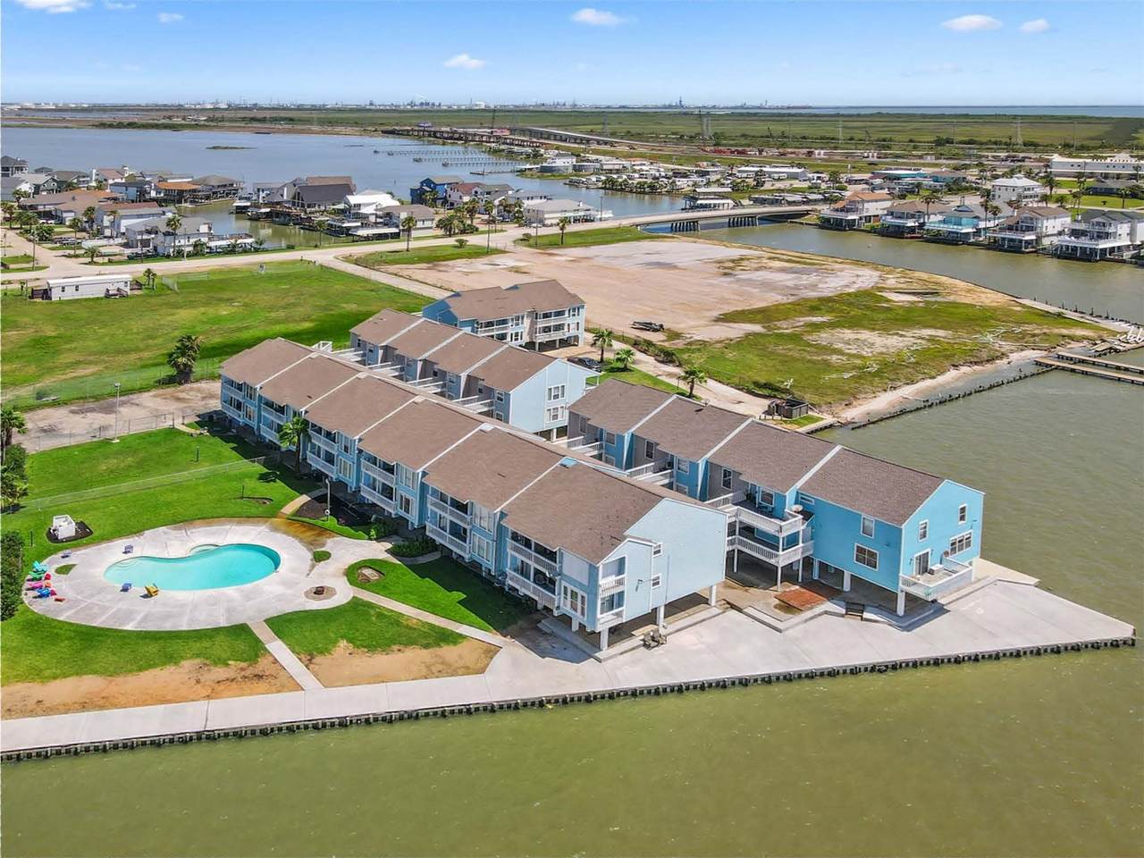 500 Tiki Drive - Photo 1
