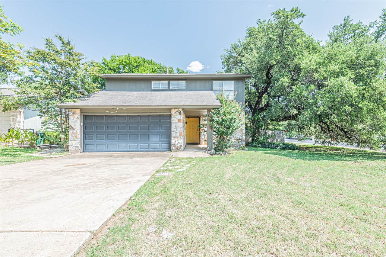 12001 Trianon Lane - Photo 1