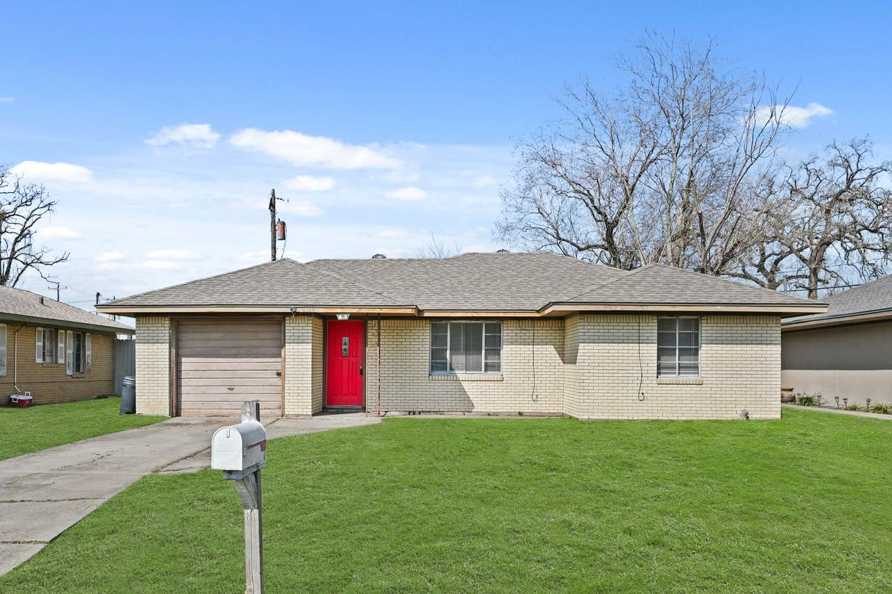 8829 Woodlyn Road - Photo 1
