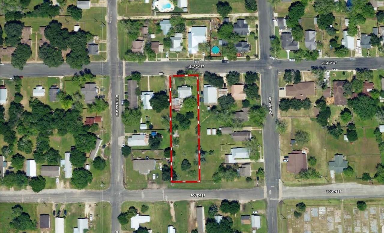 612 Black Street - Photo 1