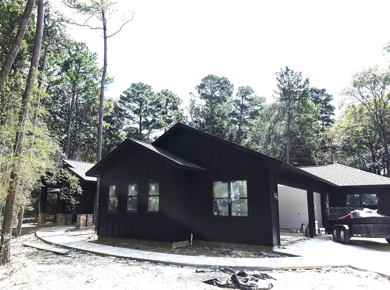 4 Lake Forest Drive - Photo 1