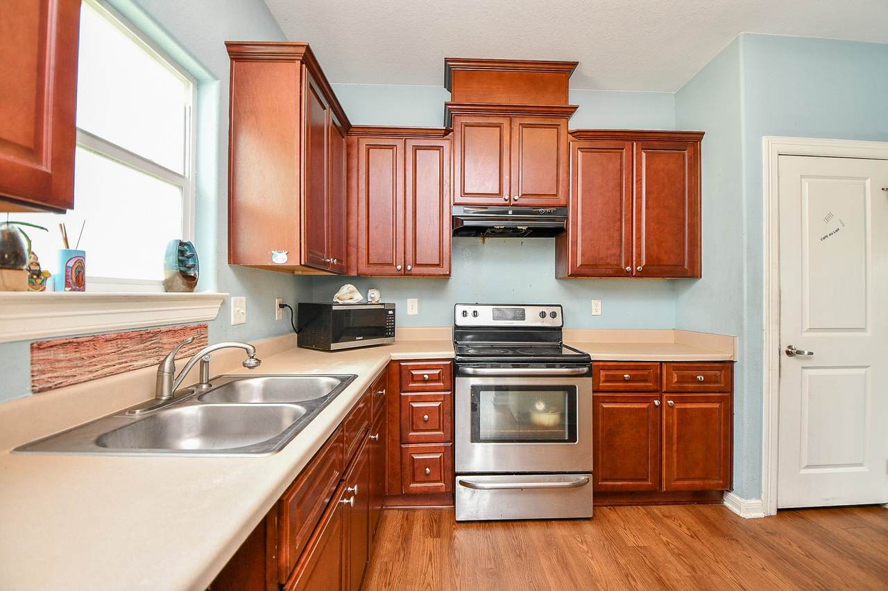 771 10th Street - Photo 1