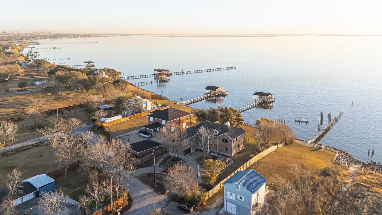 2011 Crescent Drive - Photo 1