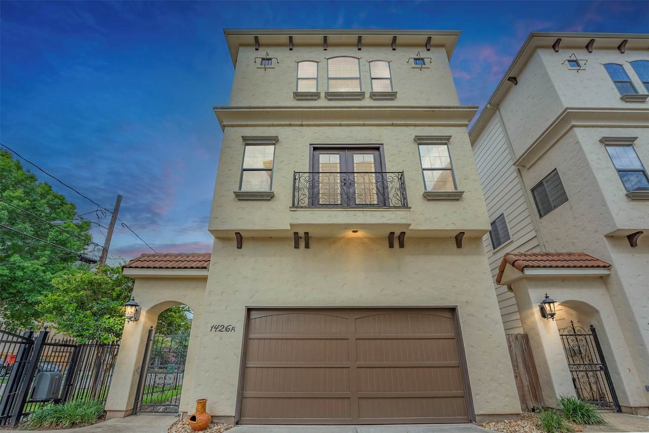 1426 21st Street - Photo 1