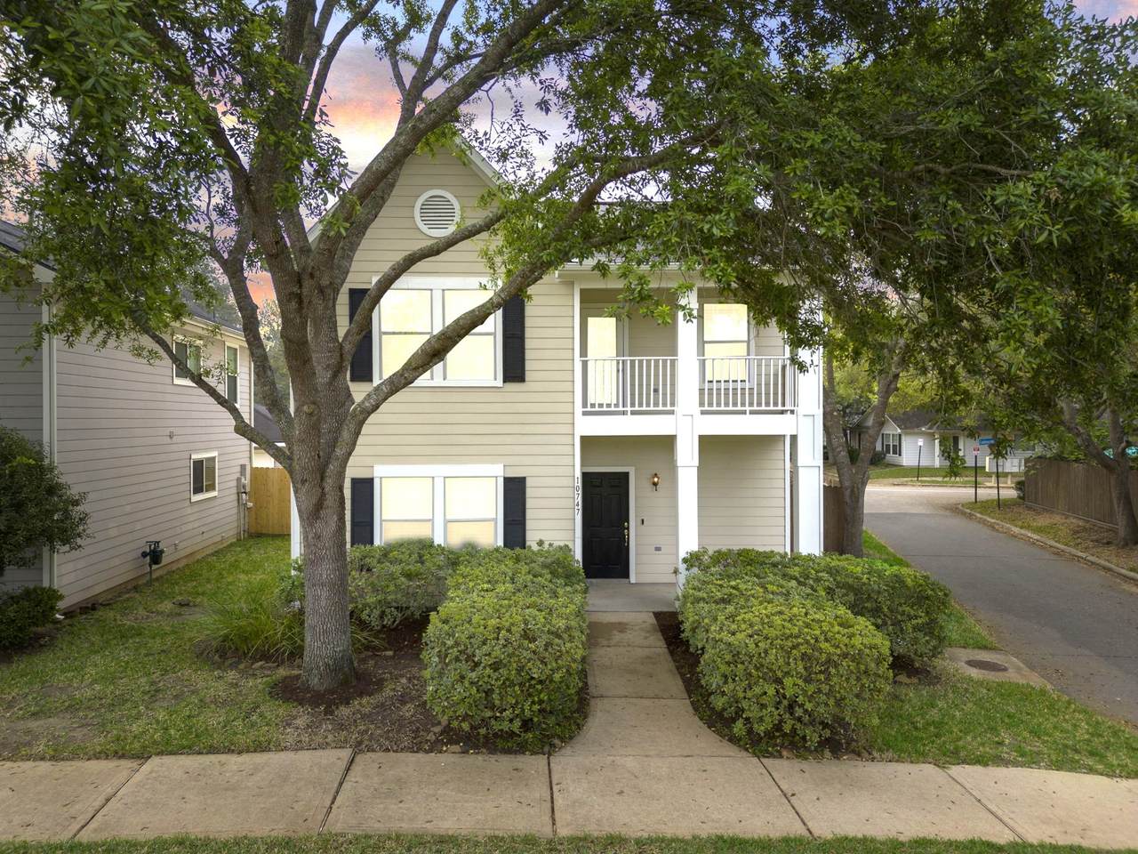 10747 Cobblecreek Way - Photo 1