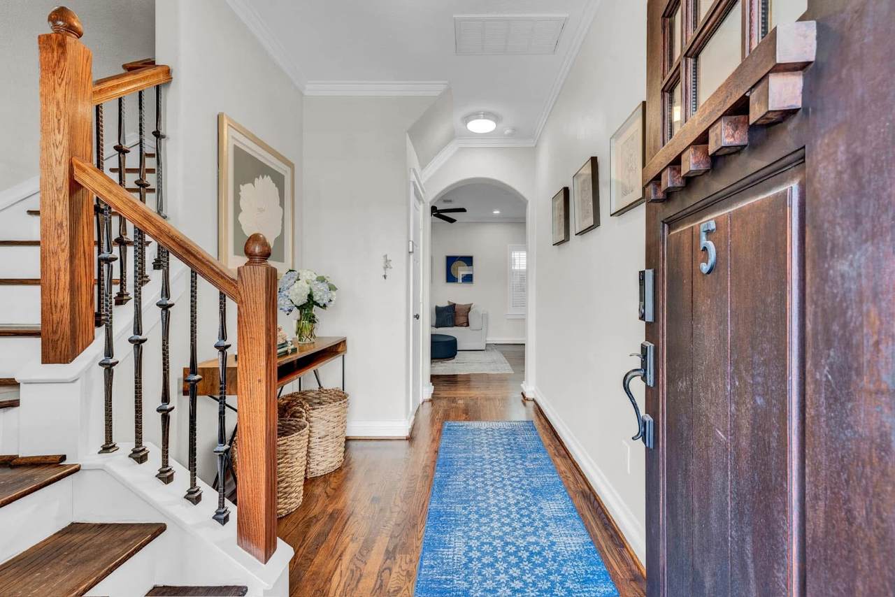 5832 Darling Street - Photo 1