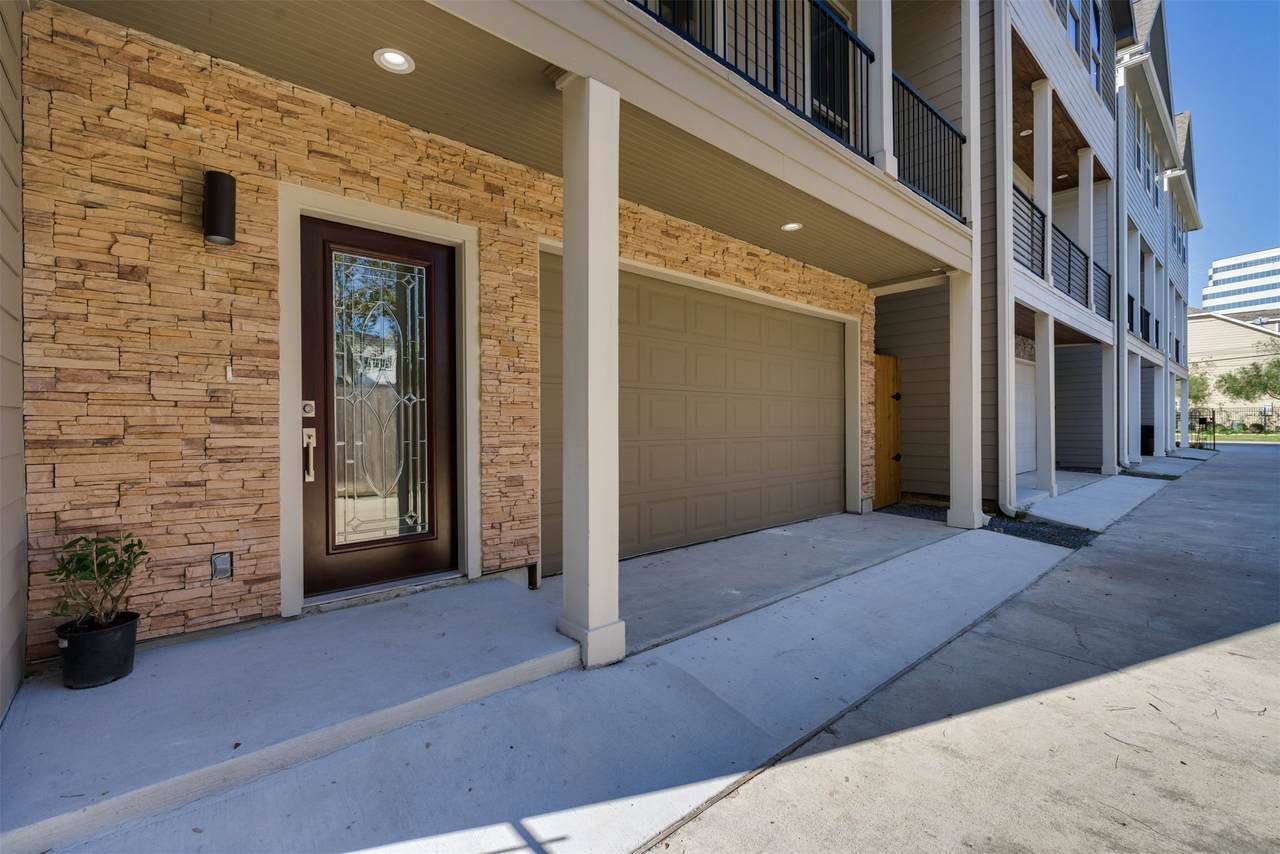 1244 26th Street - Photo 1