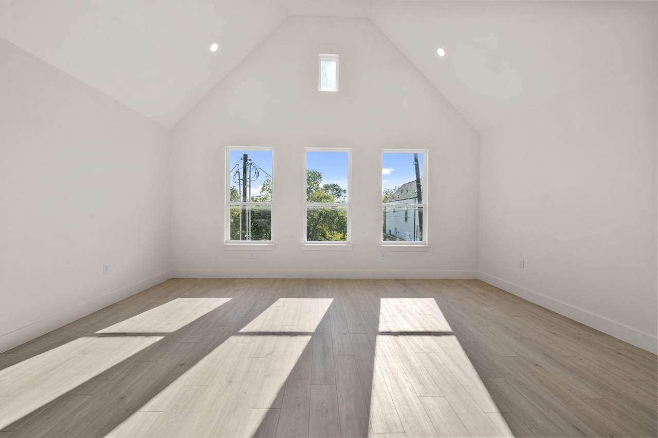 3615 Dreyfus Street - Photo 1