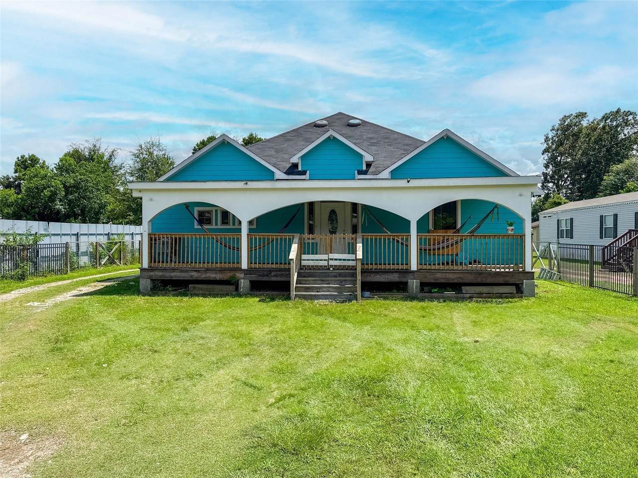 1060 County Road 5021 - Photo 1