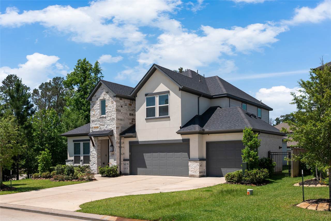 103 Christine Manor Drive - Photo 1