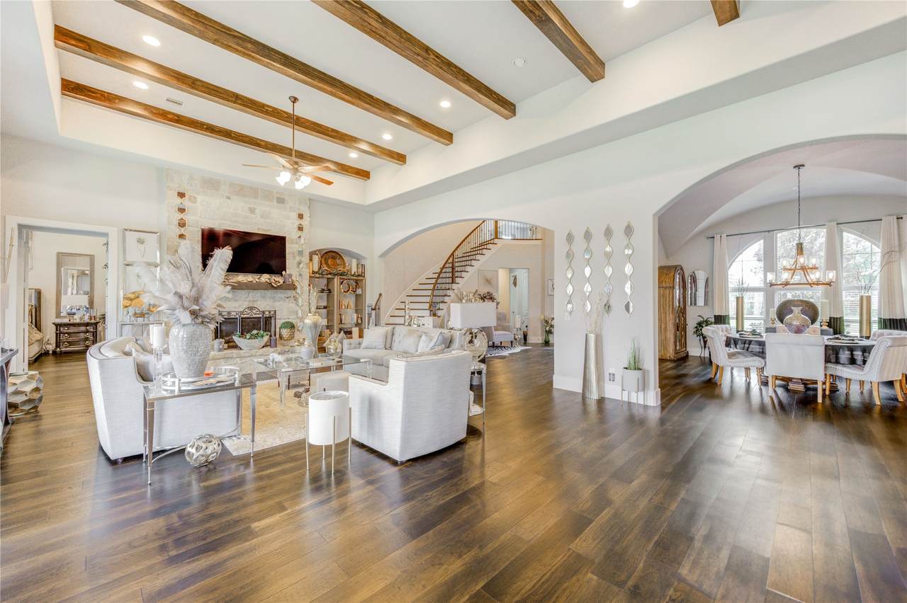 19202 Frio River Circle - Photo 1