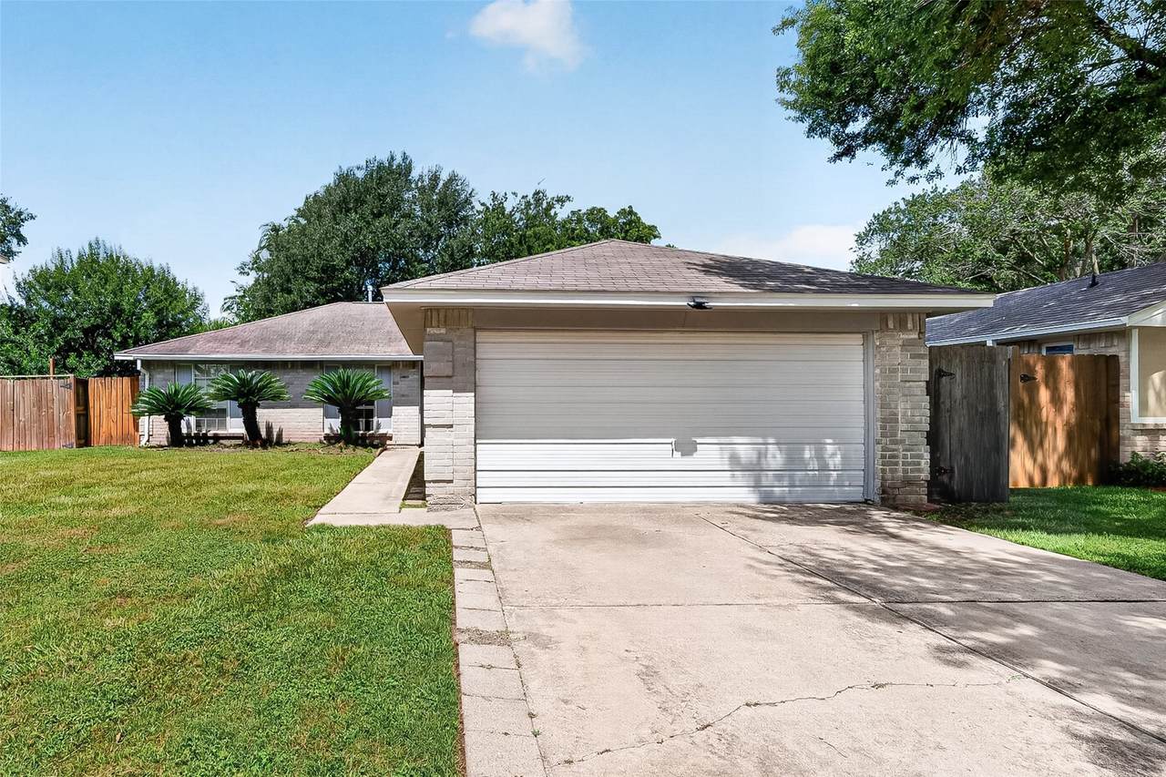 1811 Crosscoach Lane - Photo 1