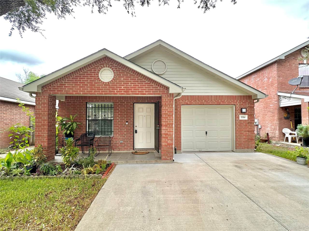 3314 Boynton, Drive - Photo 1