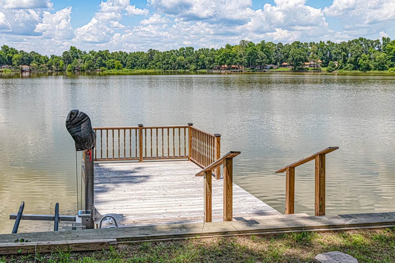 792 Taylor Lake Circle - Photo 1