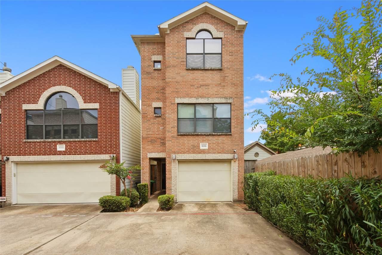 8686 Meadowcroft Drive - Photo 1