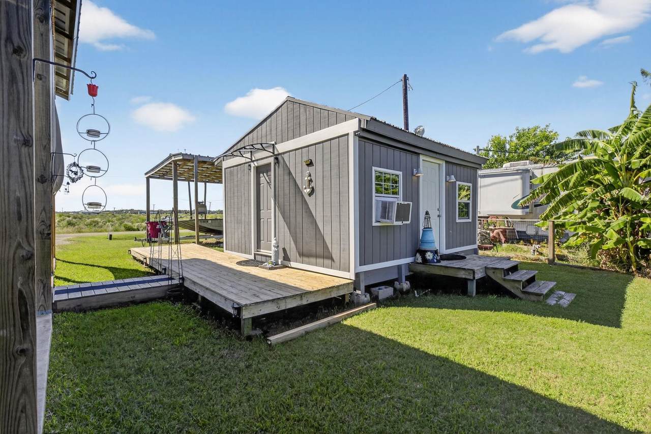 83 County Road 299 - Photo 1