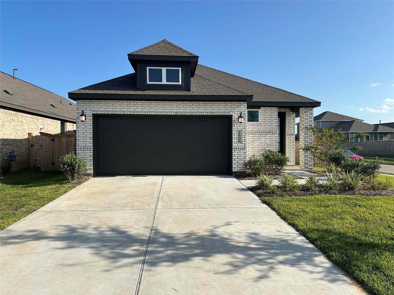 1606 Windrose Bend - Photo 1