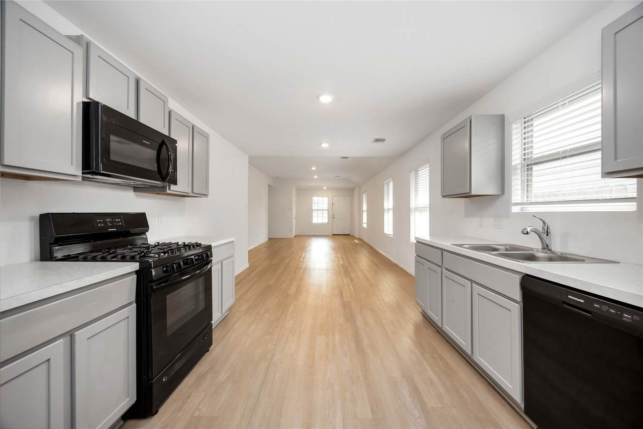 3651 Solanum Drive - Photo 1