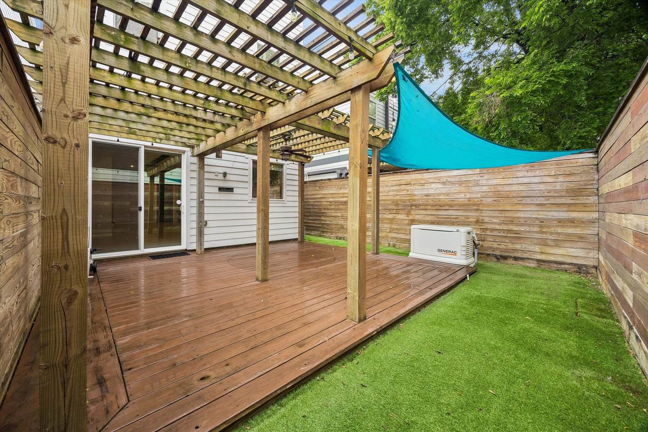 1609 Saint Charles Street - Photo 1
