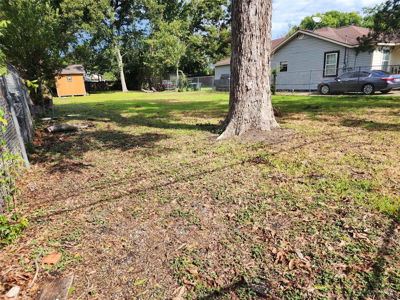 219 Heaney Drive - Photo 1