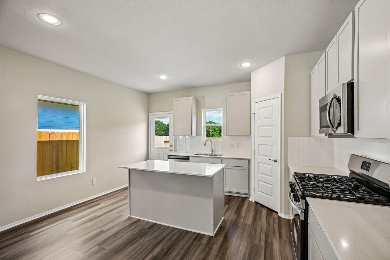 31114 Cass River Lane - Photo 1