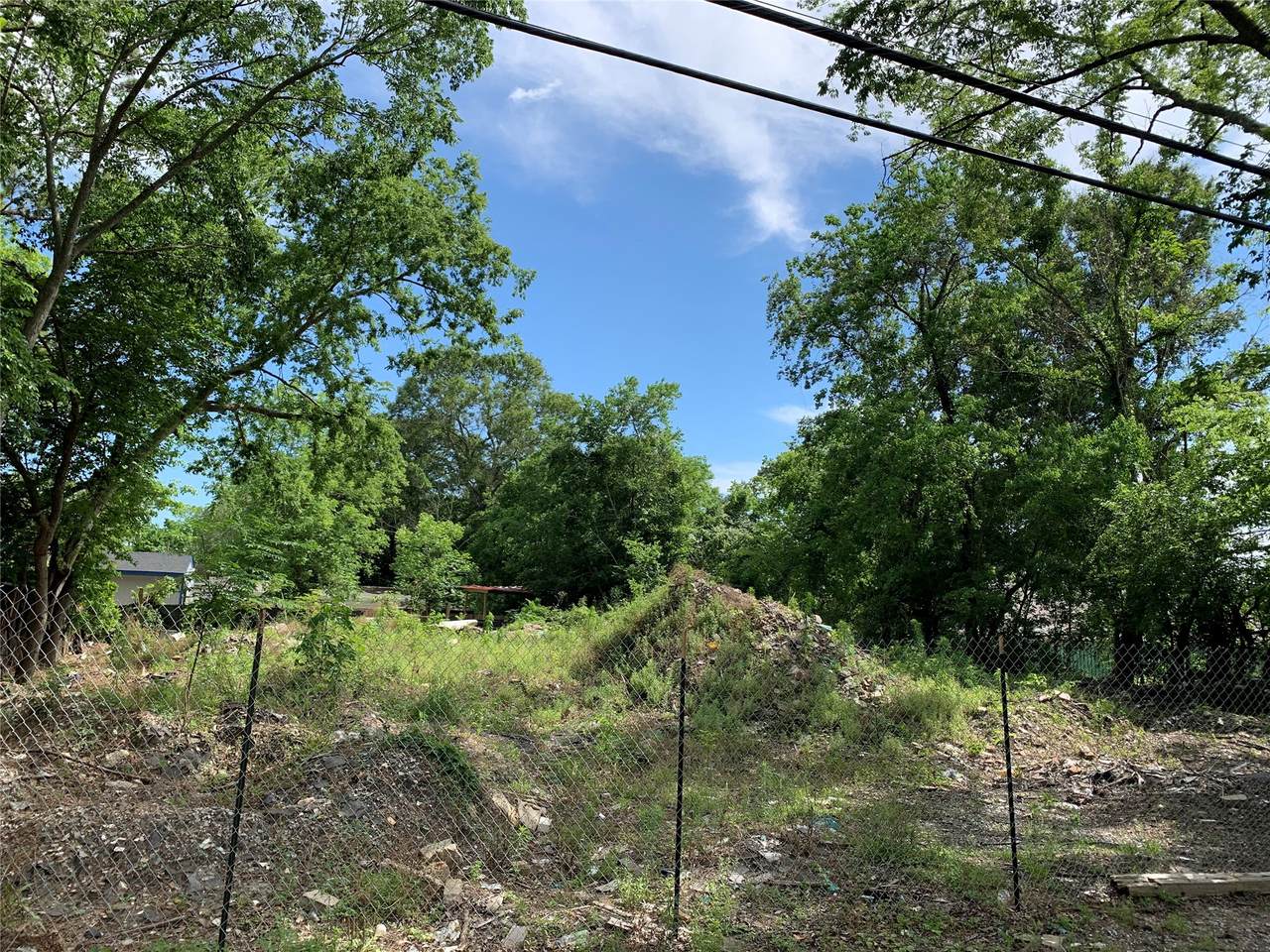 2253 Wilburforce Street - Photo 1