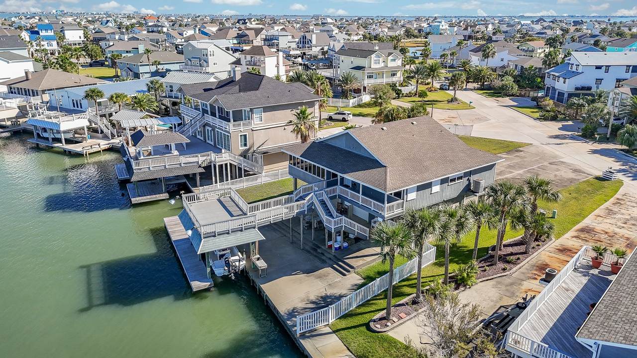 538 Paradise Drive - Photo 1