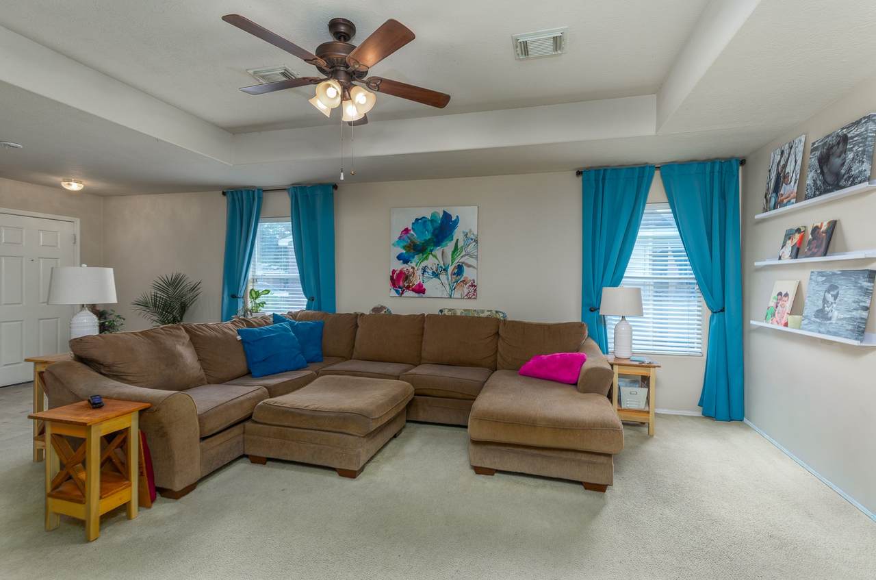 24027 Kingbriar Drive - Photo 1