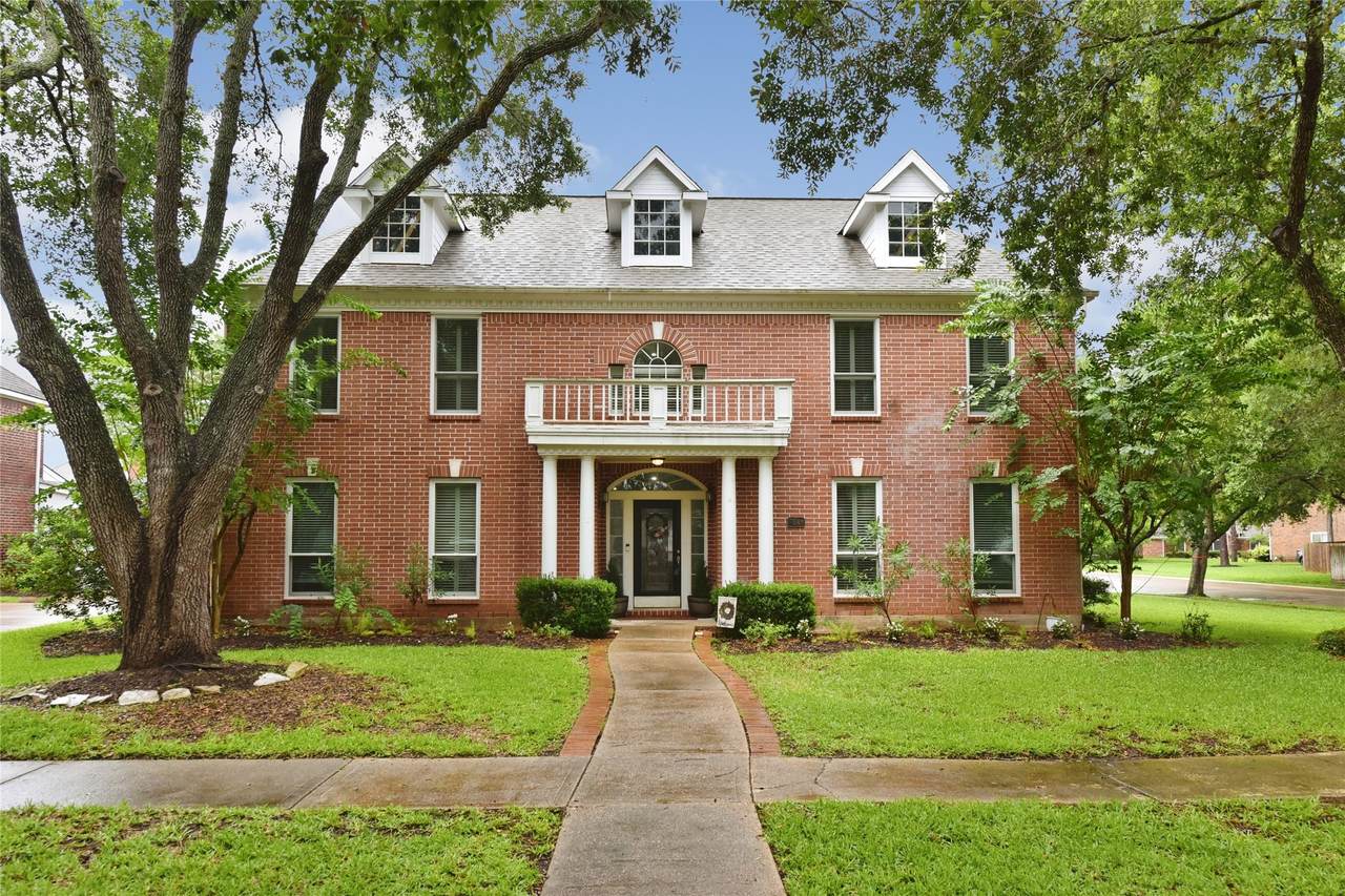54 Bradford Circle - Photo 1