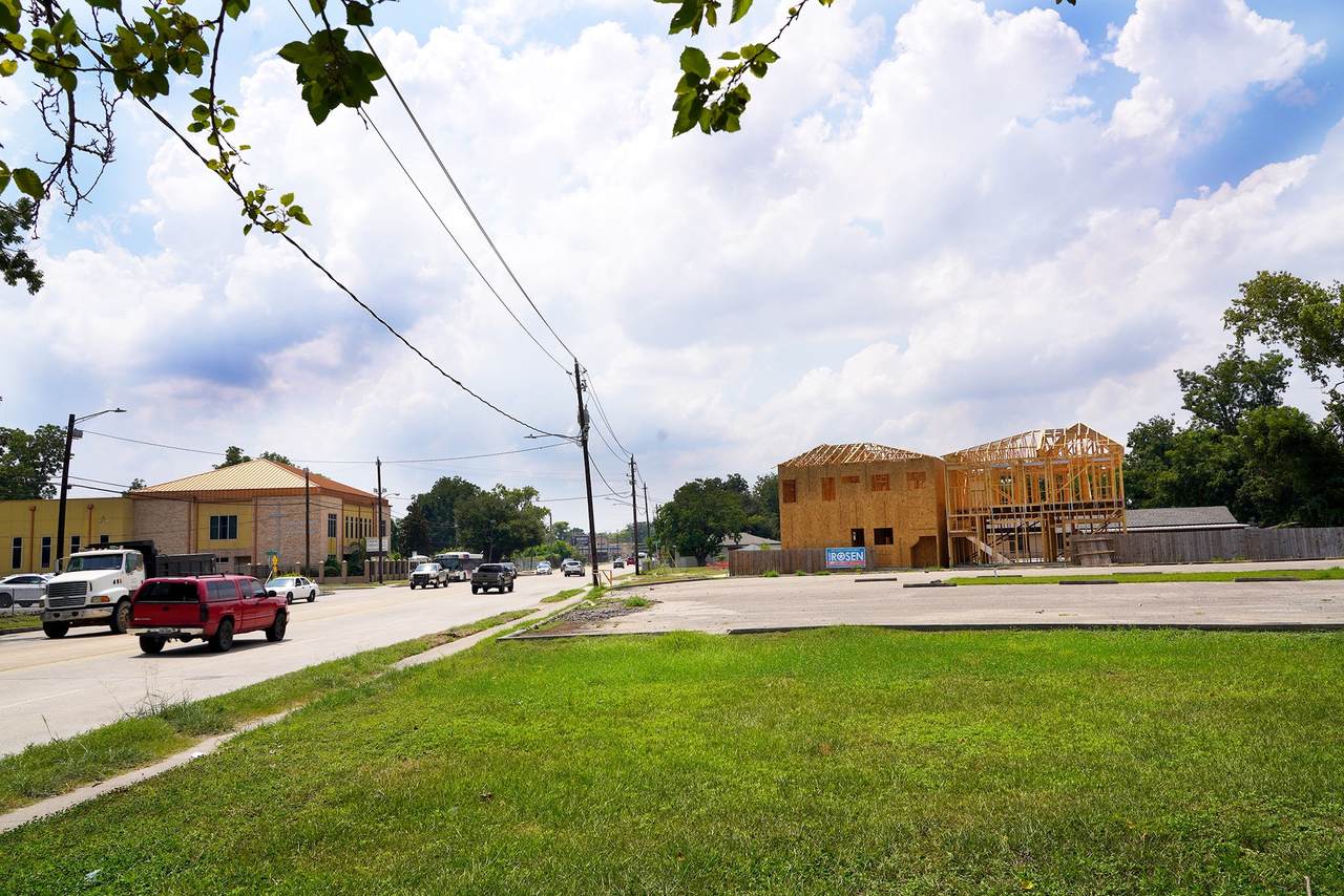 972 W Little York Rd Road - Photo 1