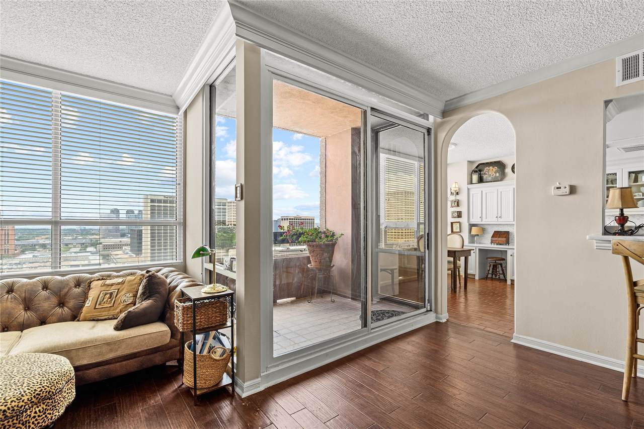 5150 Hidalgo Street - Photo 1