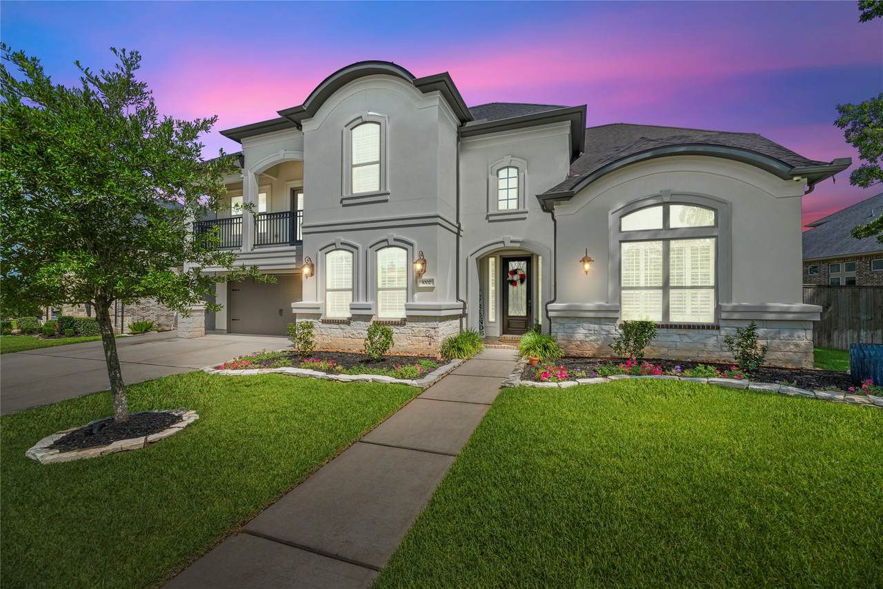 1002 Pleasant Pines Lane - Photo 1