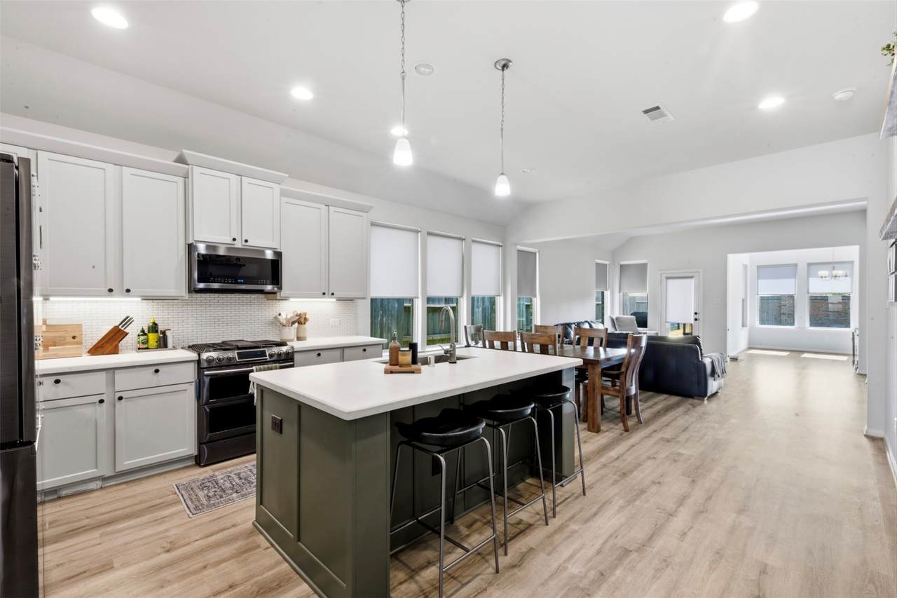 15634 Beltie Drive - Photo 1