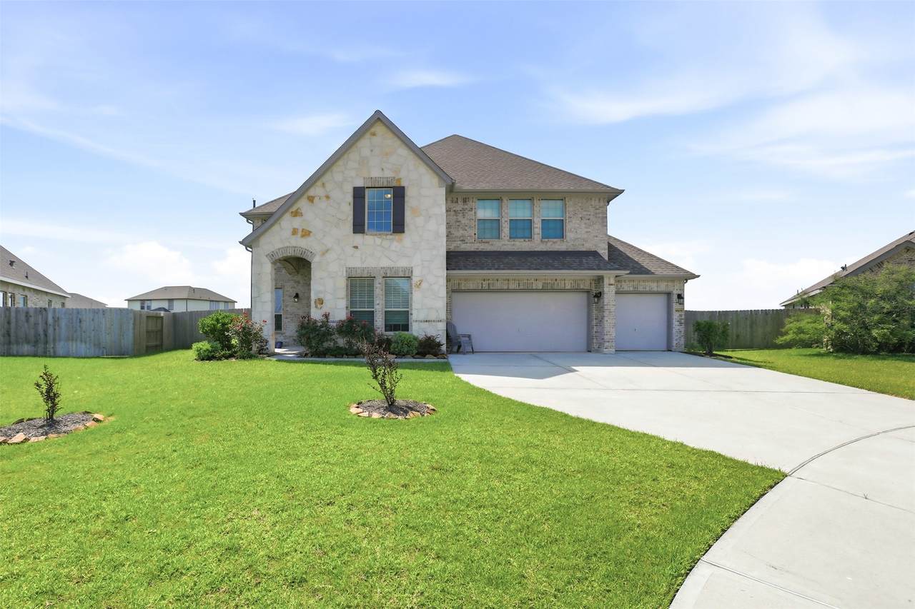9606 Pleasant Way - Photo 1