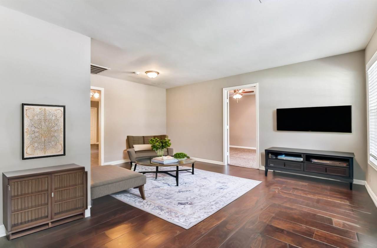 4902 Pershing Street - Photo 1