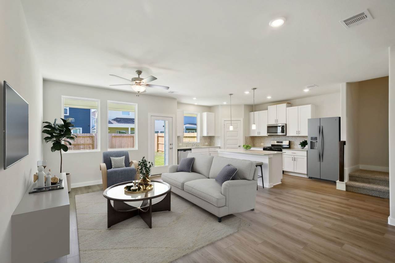 4230 Laurel Oak Circle - Photo 1